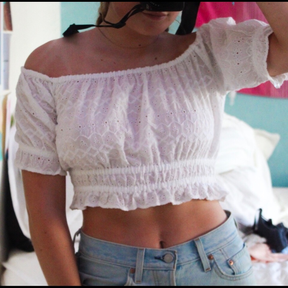 American Eagle eyelet lace crop top.